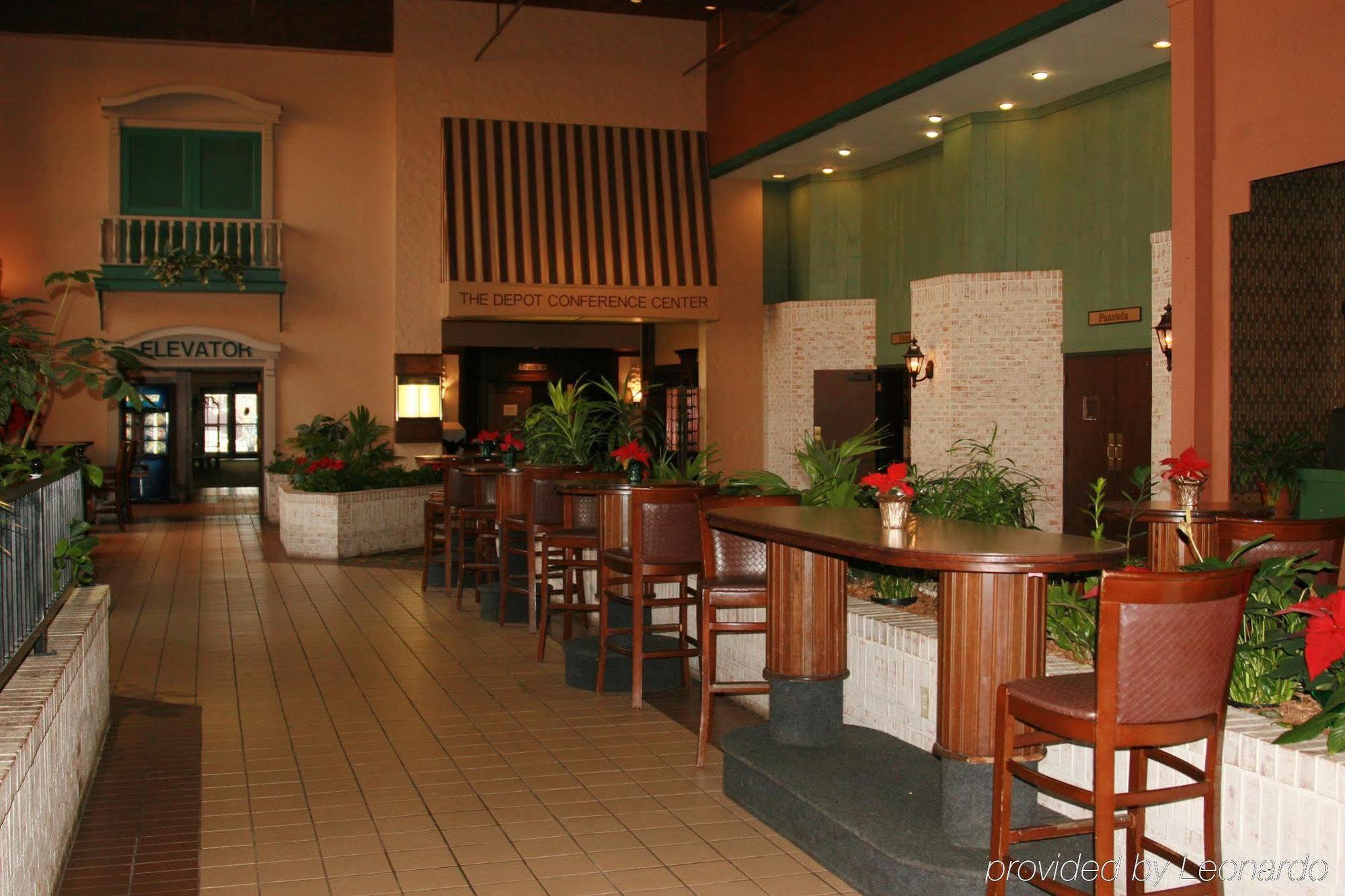 Holiday Inn Perrysburg French Quarter מסעדה תמונה